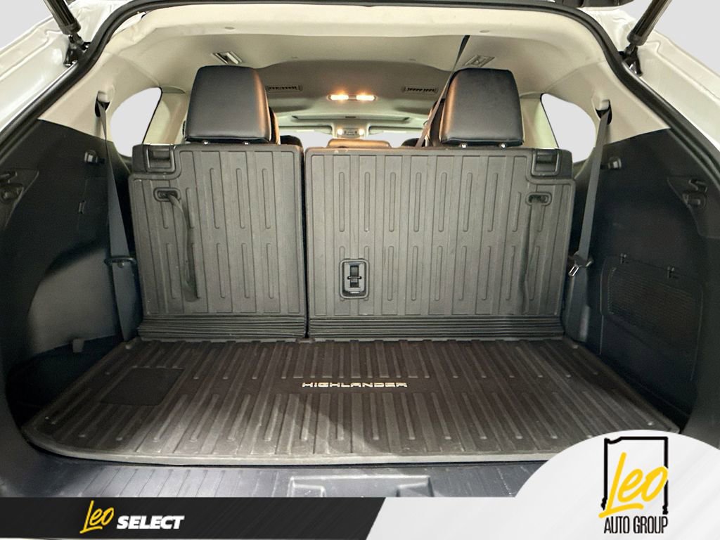 Used 2022 Toyota Highlander XLE image 27