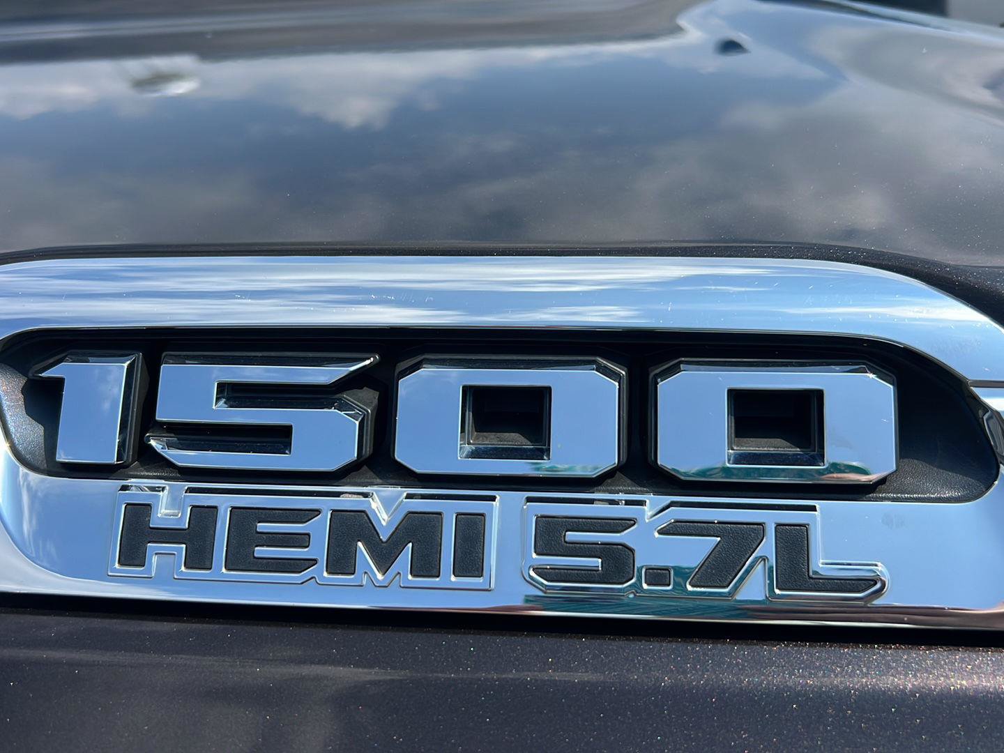 Used 2019 RAM 1500 Limited AWD/4WD image 9