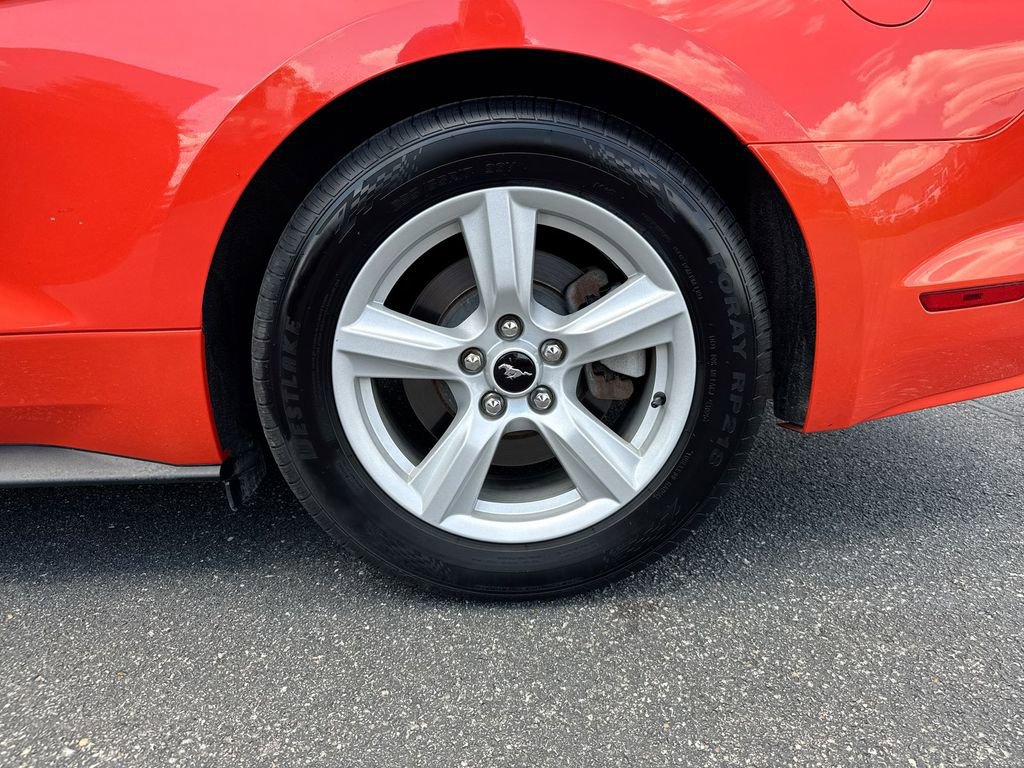 Used 2016 Ford Mustang Coupe RWD image 26