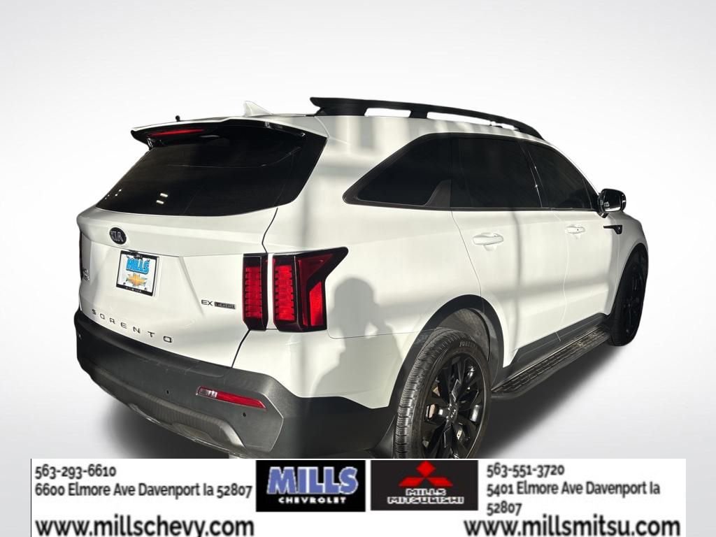 Used 2021 Kia Sorento EX w/ EX AWD X-Line Package image 5