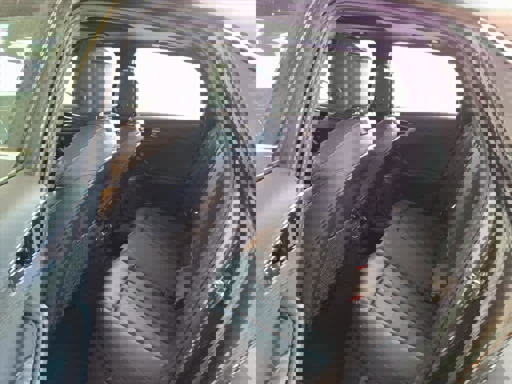 Used 2023 Audi A4 2.0T Premium w/ Convenience Package image 17