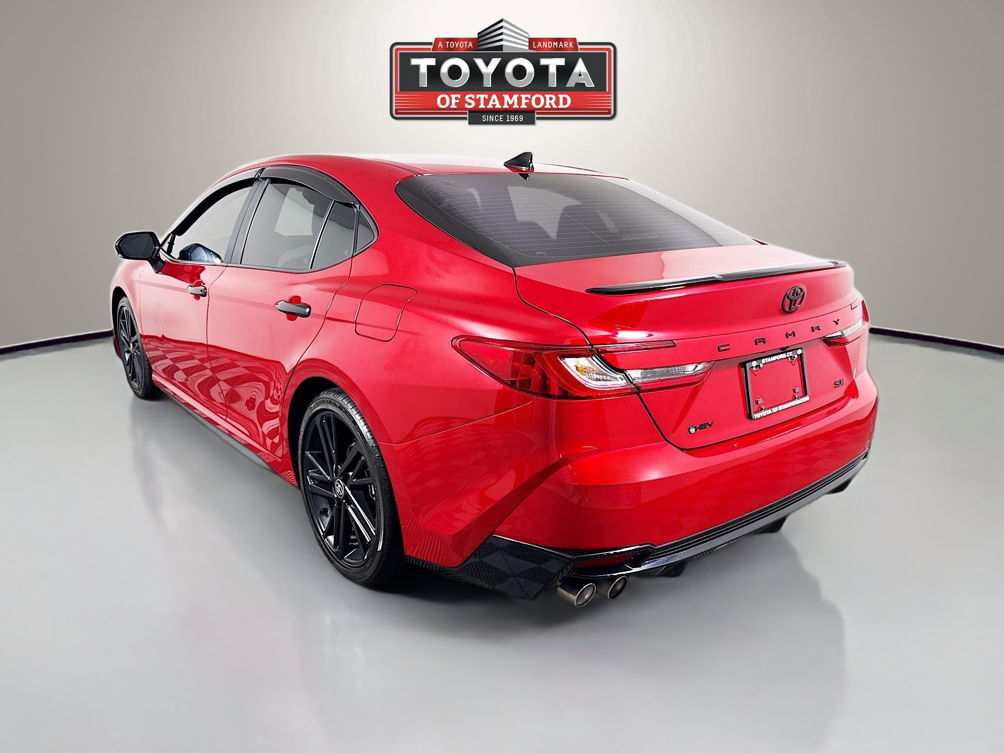 Certified 2026 Toyota Camry Hybrid FWD image 5