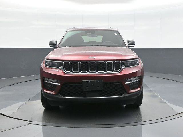 Used 2024 Jeep Grand Cherokee Limited AWD/4WD image 2