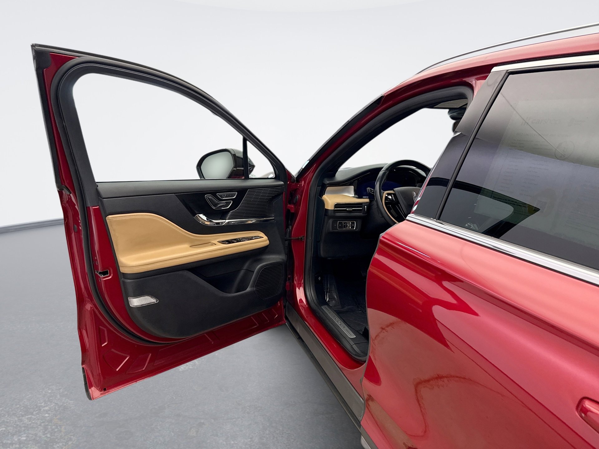 Used 2022 Lincoln Corsair Reserve w/ Equipment Group 201A image 9