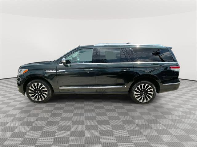 Used 2023 Lincoln Navigator L Black Label image 4