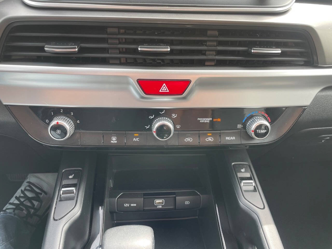 Used 2020 Kia Telluride S AWD/4WD image 17