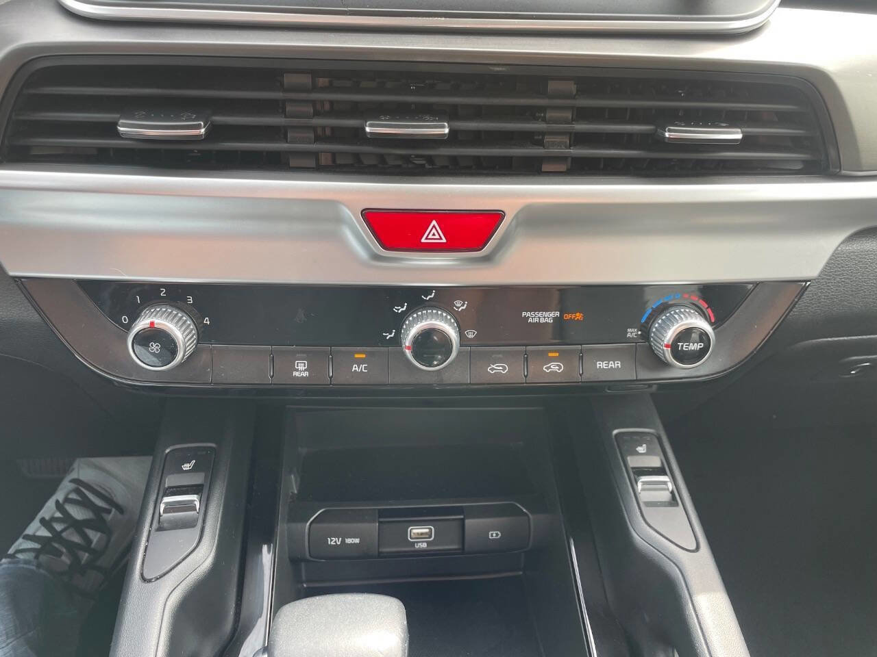 Used 2020 Kia Telluride S AWD/4WD image 17