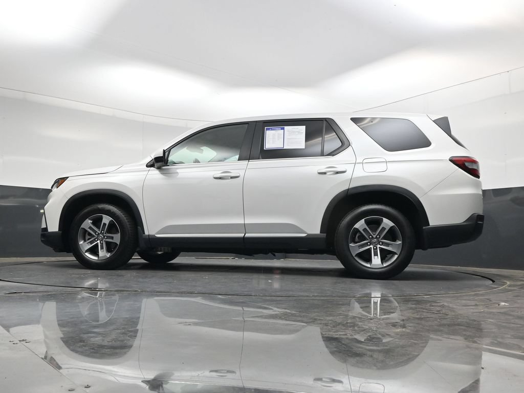 Used 2025 Honda Pilot EX-L image 45