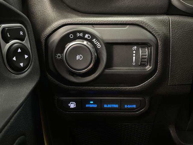 Used 2023 Jeep Wrangler Unlimited Rubicon 4xe image 24