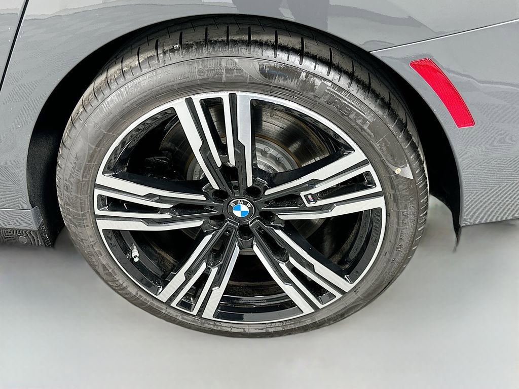 New 2026 BMW 760i xDrive w/ Executive Package image 23
