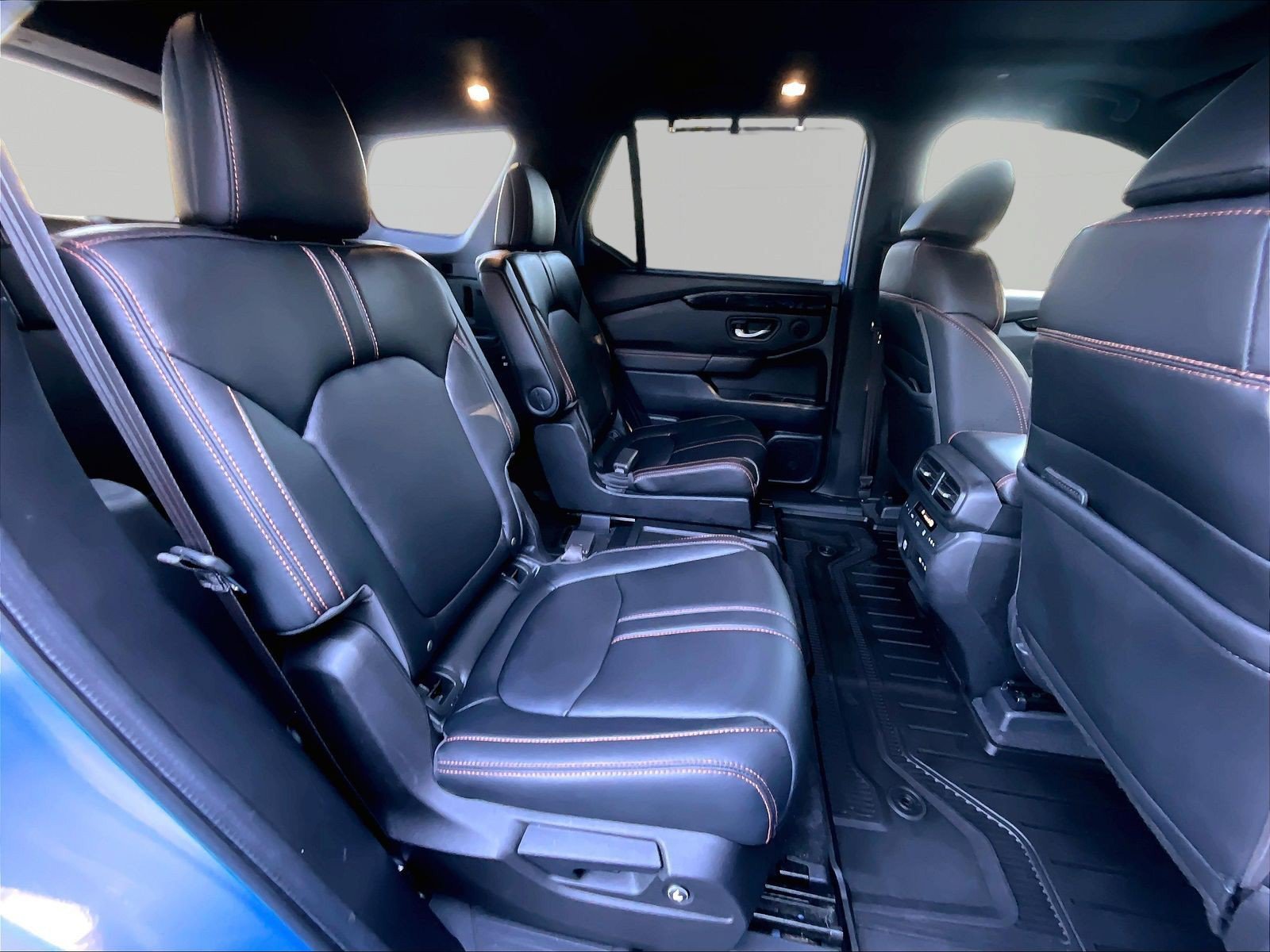 Certified 2024 Honda Pilot TrailSport image 24