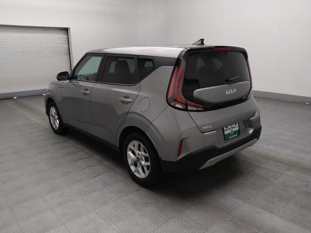 Used 2023 Kia Soul LX w/ LX Technology Package FWD image 5