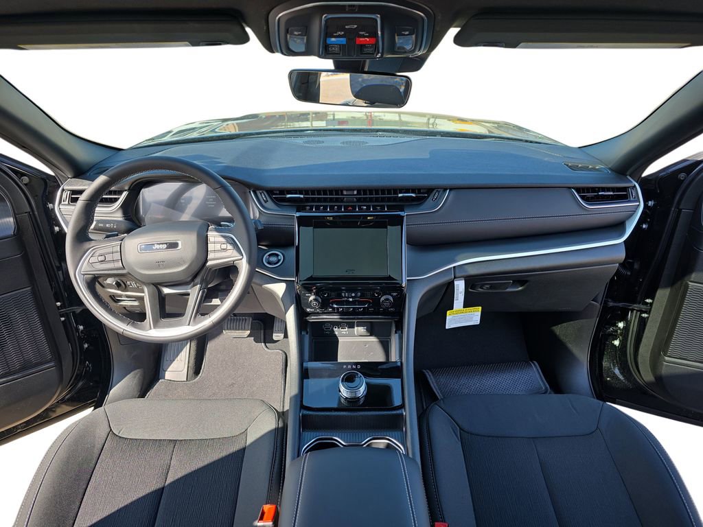 New 2026 Jeep Grand Cherokee Laredo X image 9