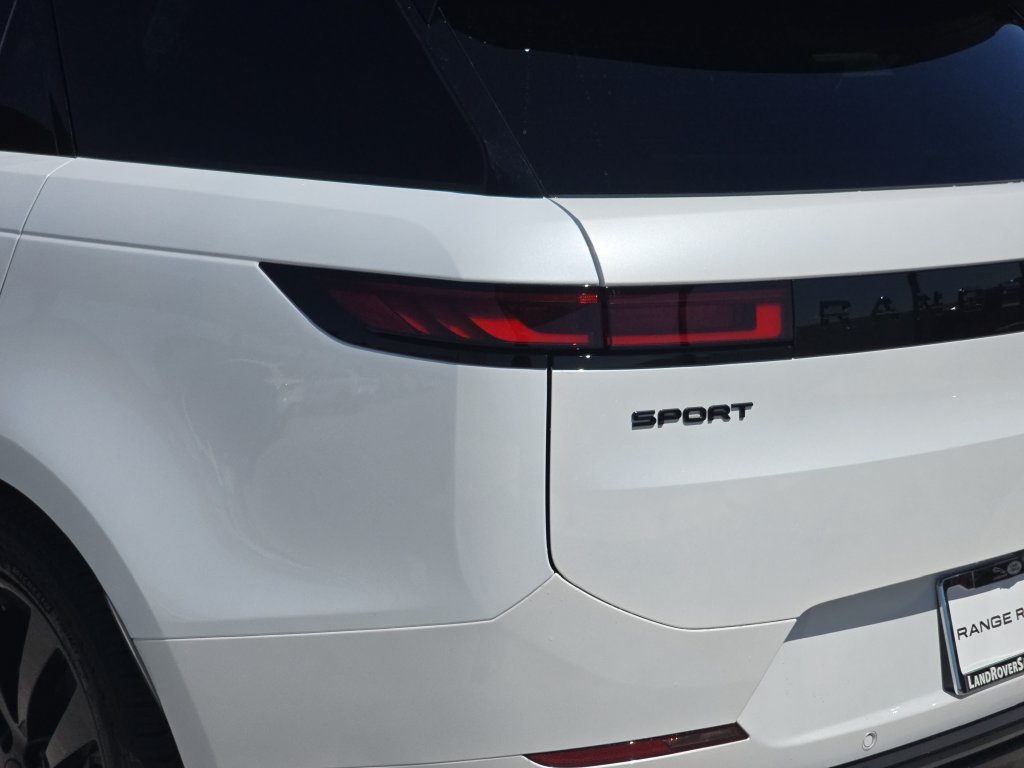 New 2026 Land Rover Range Rover Sport Dynamic SE AWD/4WD image 36
