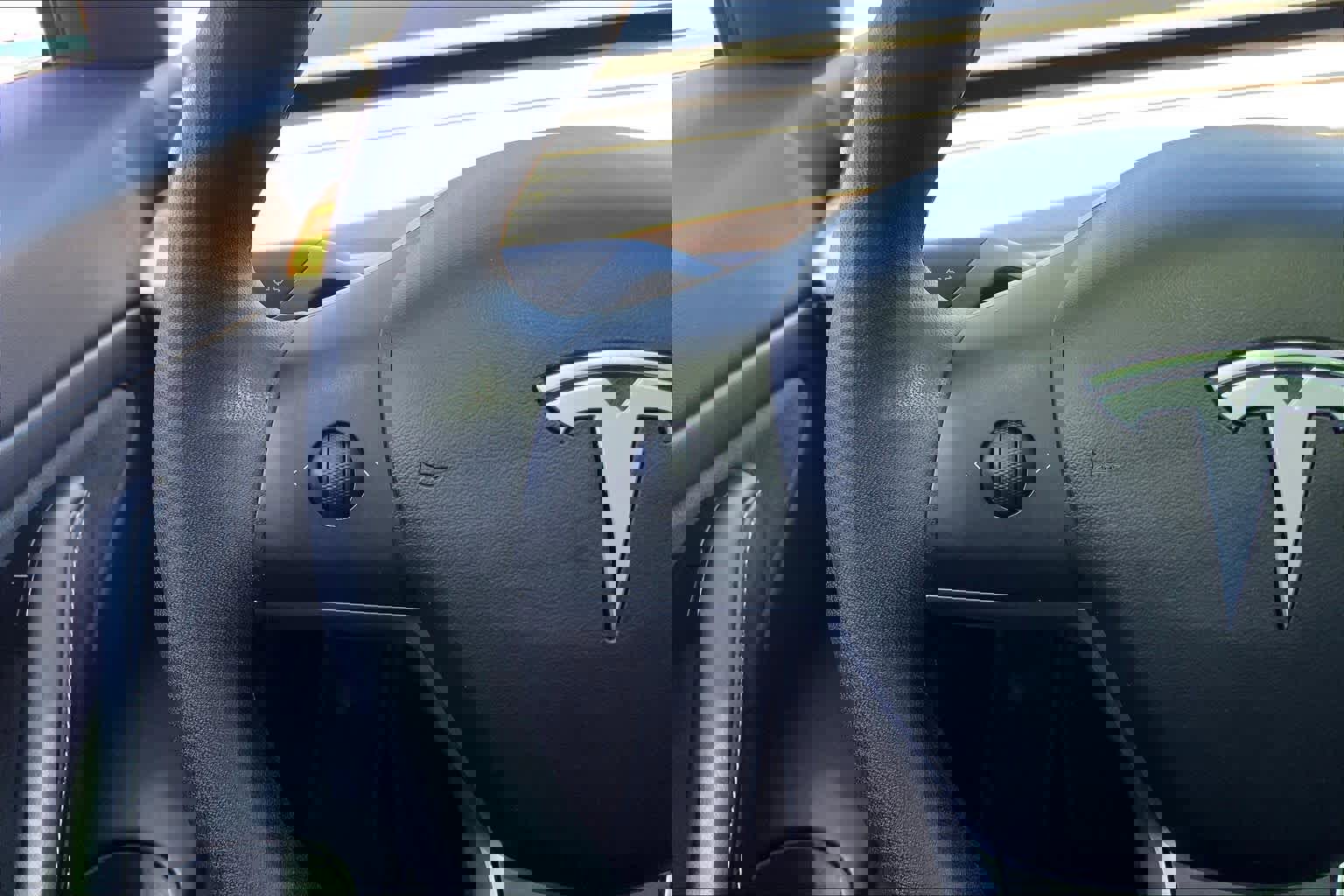 Used 2020 Tesla Model 3 Long Range image 23