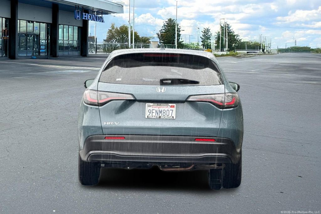 Certified 2023 Honda HR-V LX image 7
