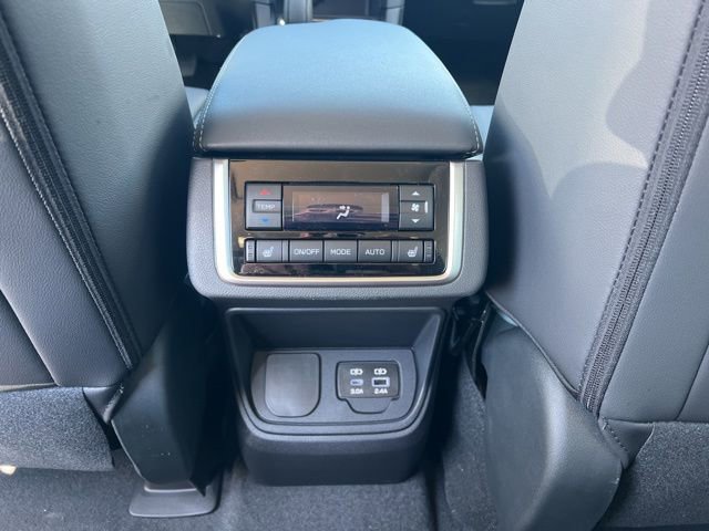 New 2026 Subaru Ascent Limited image 9