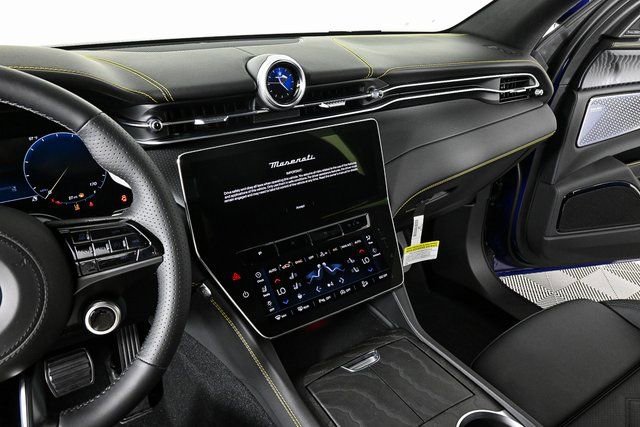 New 2025 Maserati Grecale GT AWD/4WD image 15