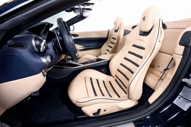 Used 2019 Ferrari Portofino image 4