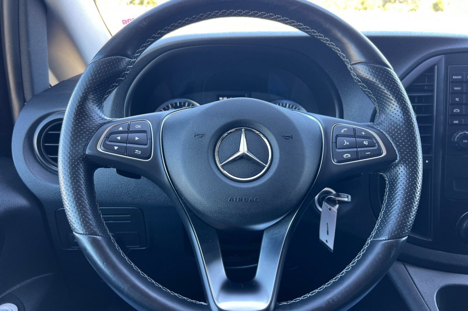 Used 2018 Mercedes-Benz Metris Passenger image 26