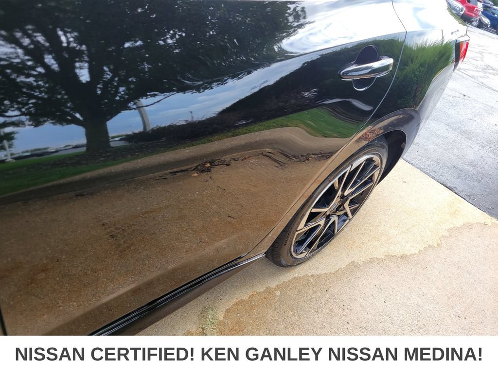 Certified 2025 Nissan Sentra SR FWD image 12