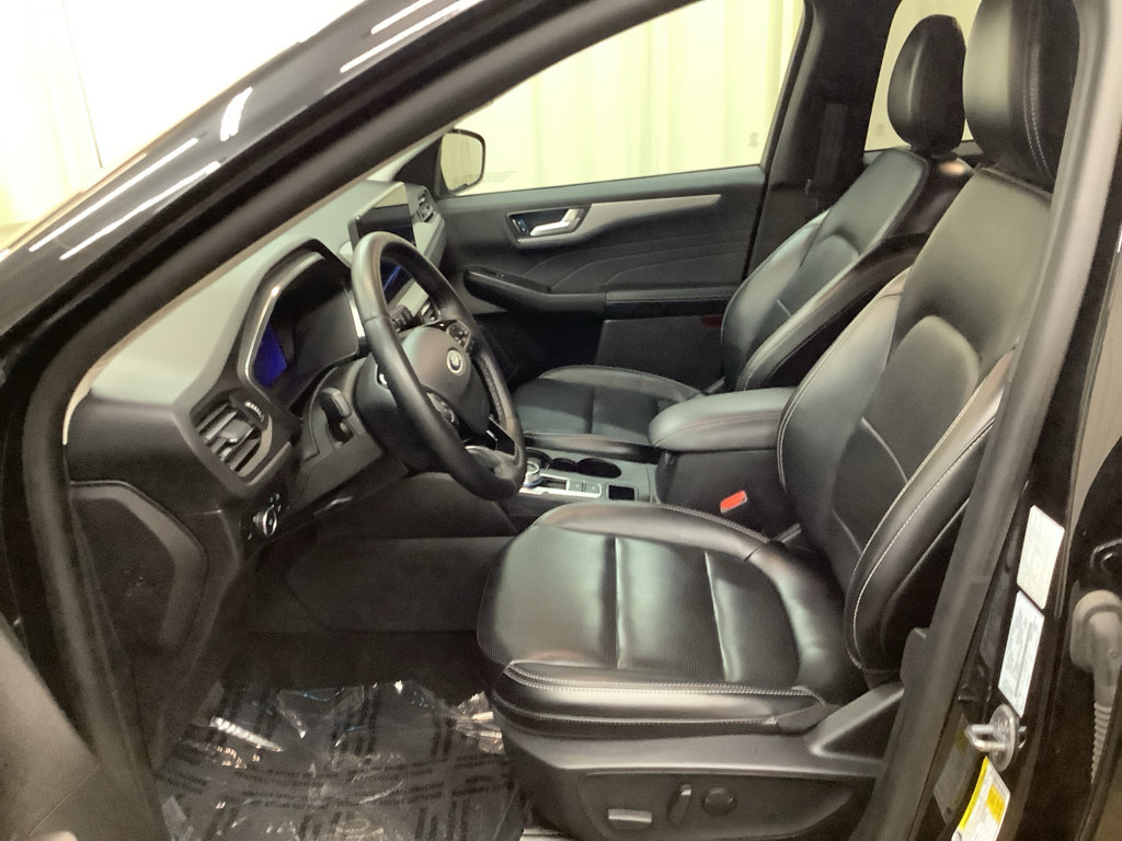 Used 2024 Ford Escape Platinum AWD/4WD image 13