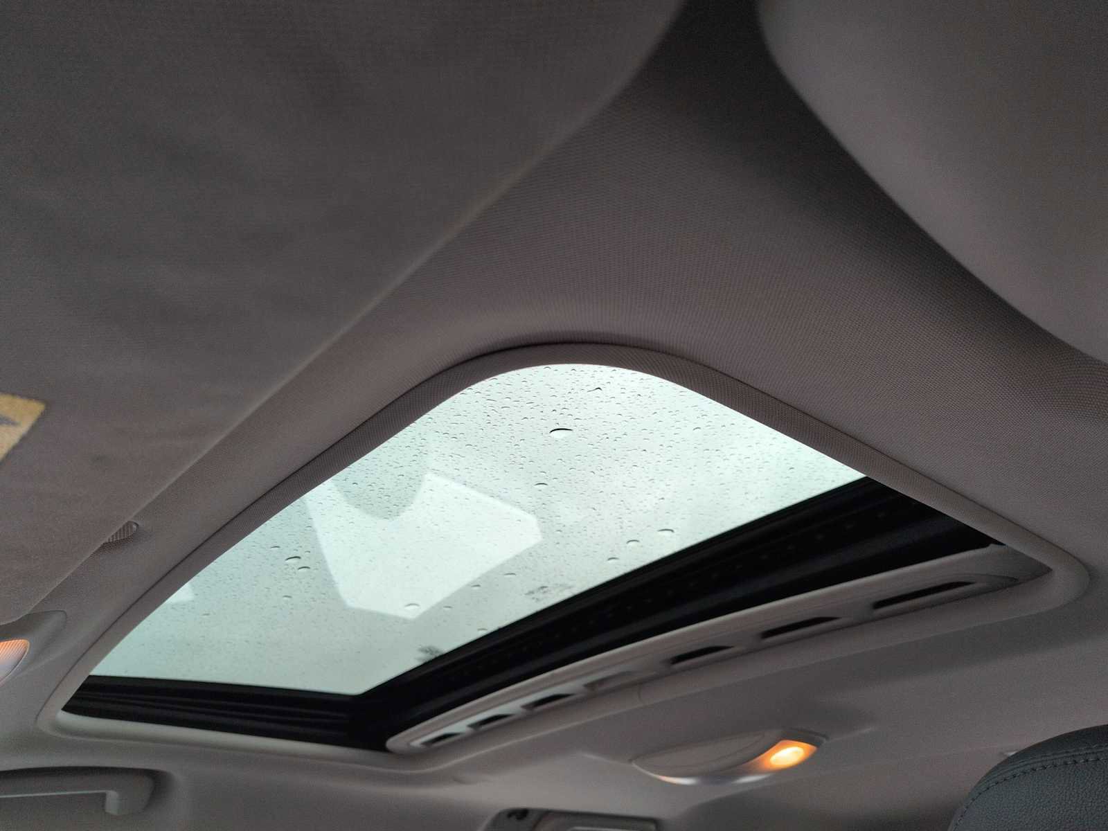 Used 2017 Volvo V60 T5 Premier w/ Convenience Package image 20