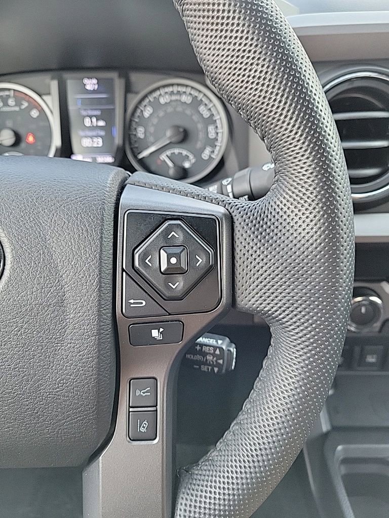 Used 2021 Toyota Tacoma TRD Off-Road image 24