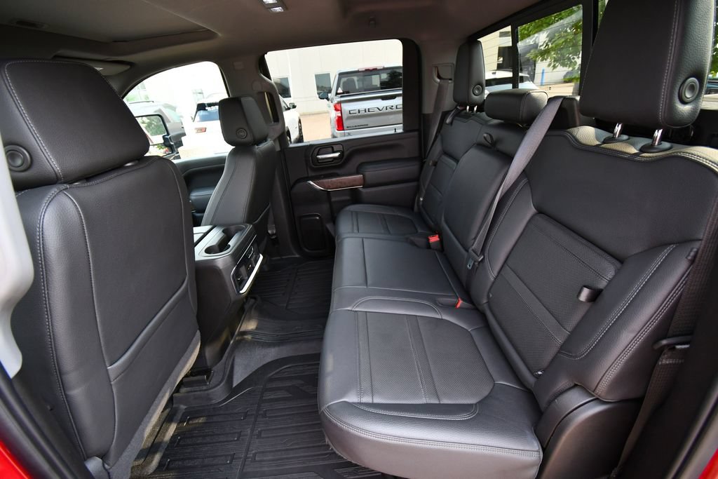 Used 2021 GMC Sierra 3500 Denali AWD/4WD image 17