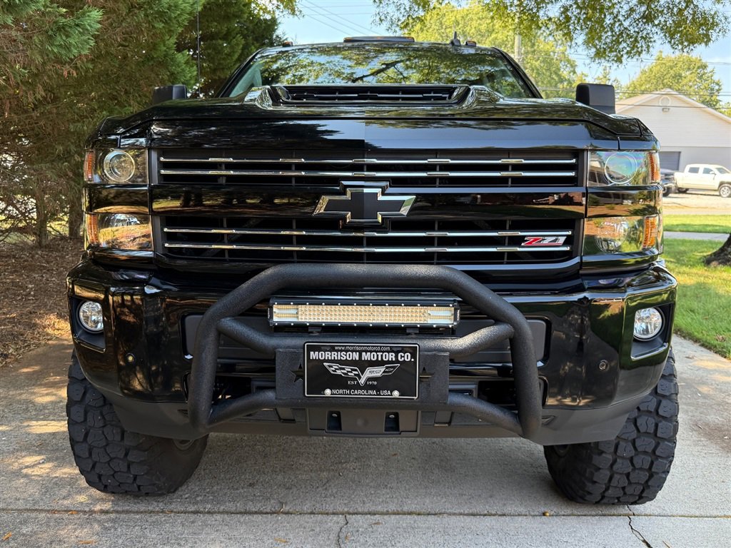 Used 2017 Chevrolet Silverado 2500 LTZ image 10