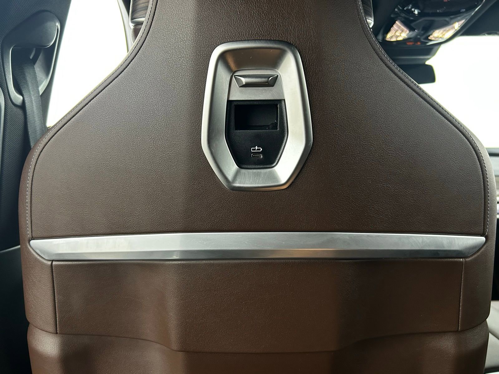 Used 2024 BMW 740i xDrive image 34