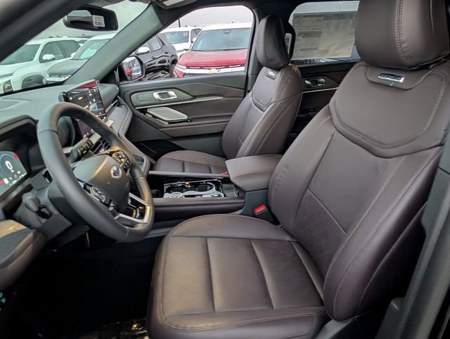 New 2026 Ford Explorer Platinum RWD image 5