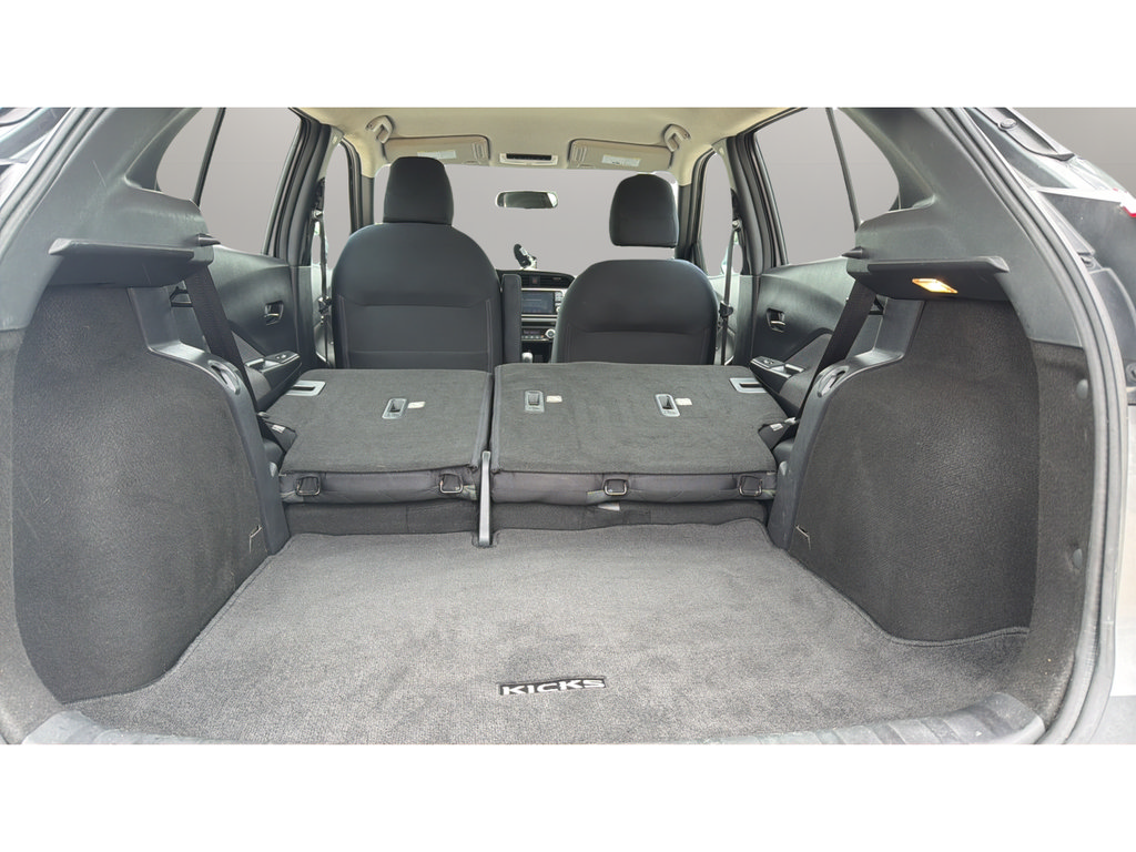 Certified 2018 Nissan Kicks SV w/ Exterior Package FWD image 17