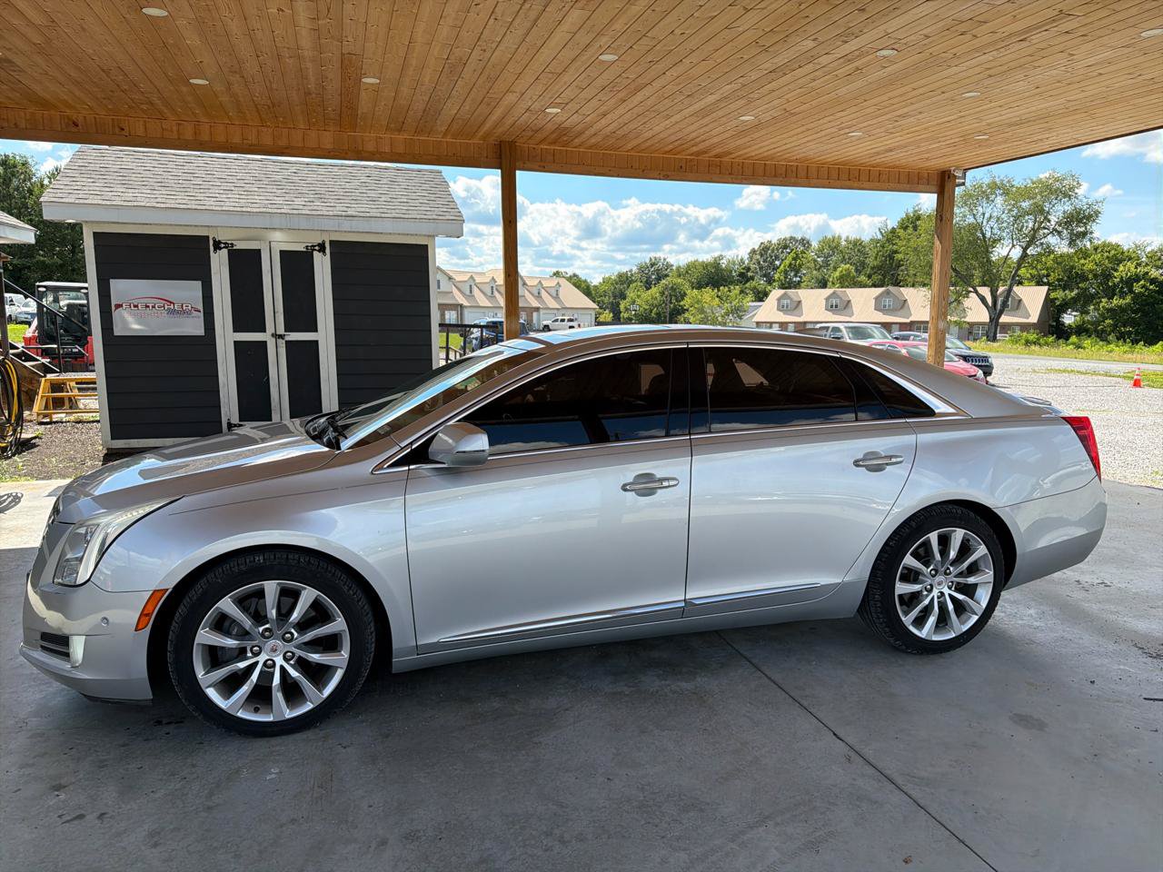 Used 2015 Cadillac XTS Luxury w/ Driver Awareness Package FWD image 3
