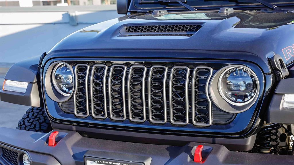New 2026 Jeep Wrangler Unlimited Rubicon AWD/4WD image 6