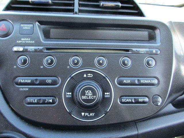 Used 2013 Honda Fit Sport image 21