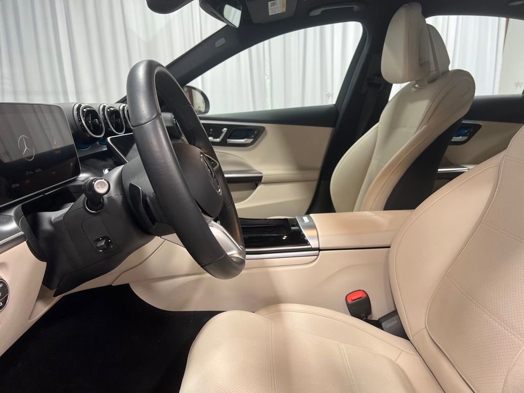 Used 2025 Mercedes-Benz C 300 4MATIC Sedan image 20