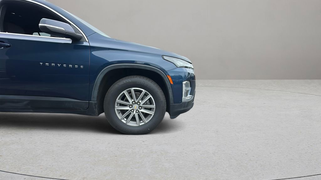 Used 2022 Chevrolet Traverse LT image 21