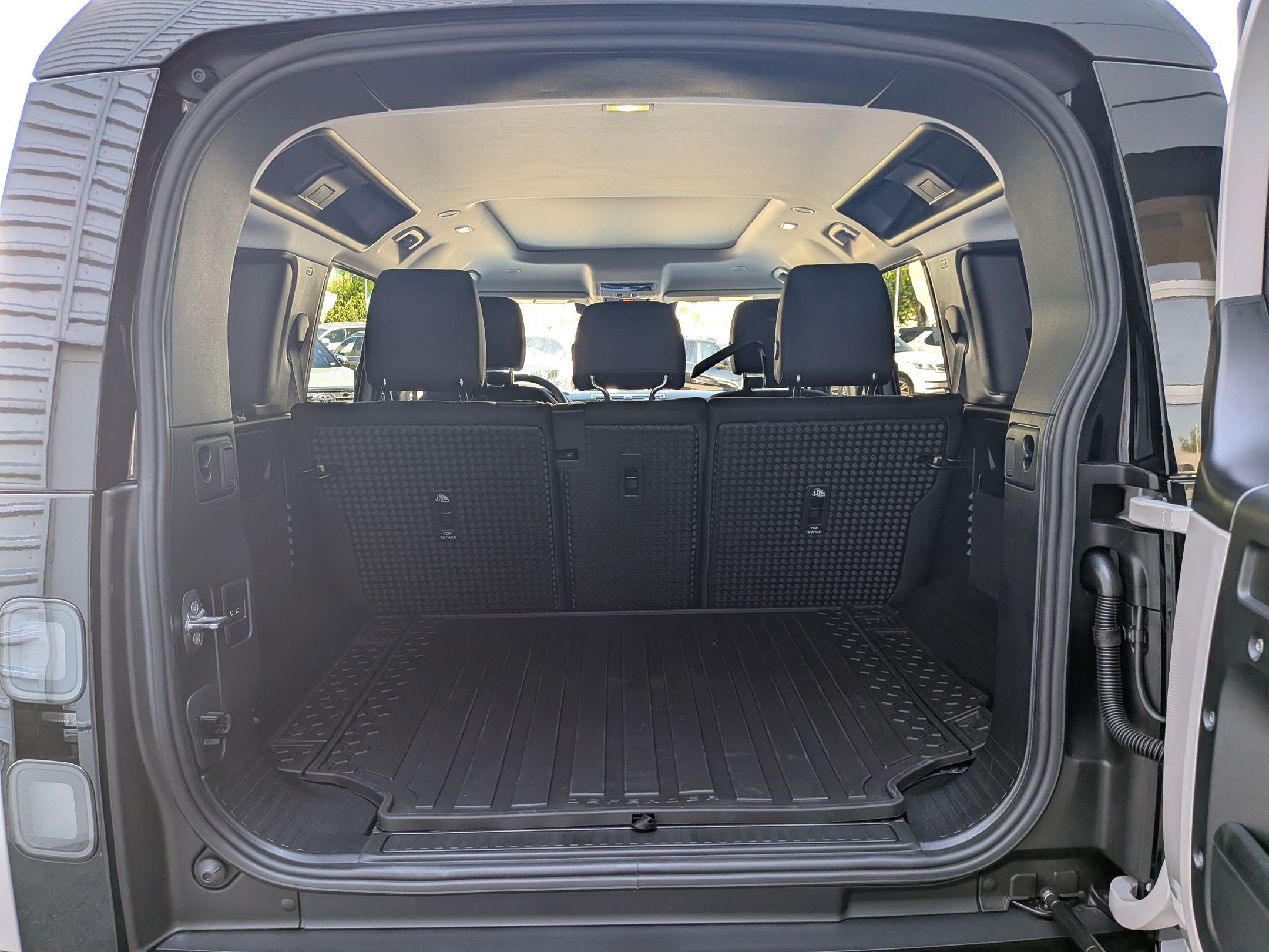 New 2026 Land Rover Defender 110 S AWD/4WD image 27