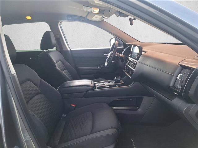 Used 2022 Nissan Pathfinder SV w/ SV Black Package FWD image 20