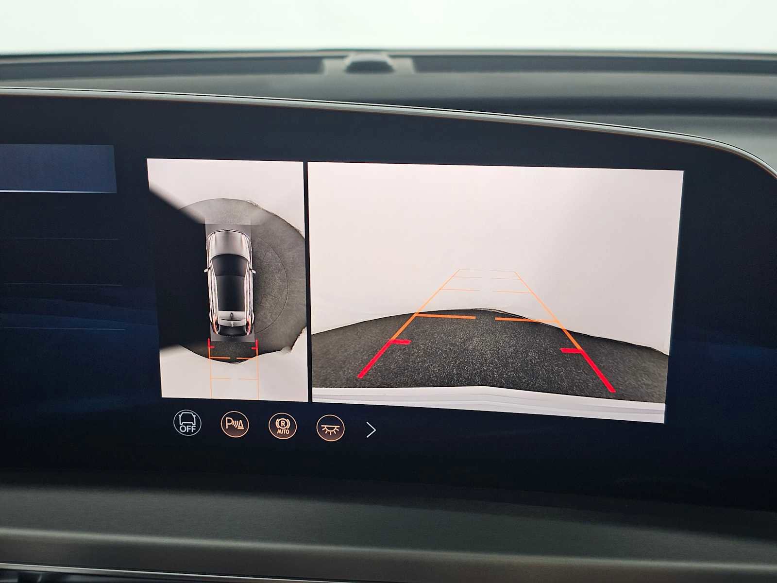 New 2026 Cadillac Lyriq Luxury w/ LPO, Floor Liner Package image 26