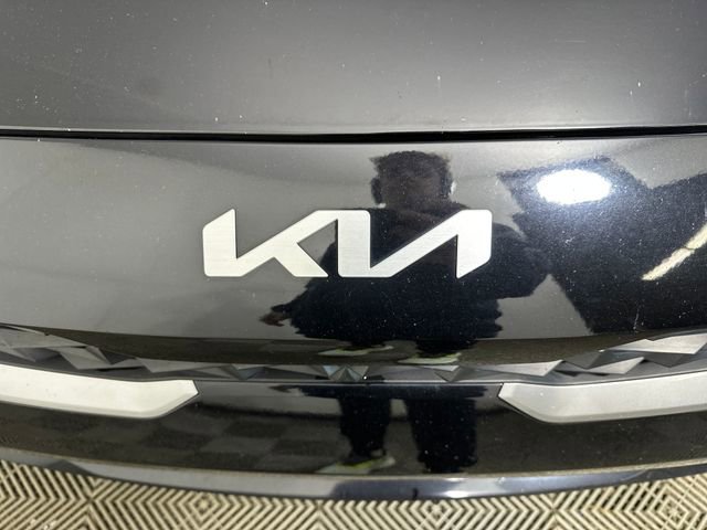 Used 2022 Kia Forte Sedan image 9