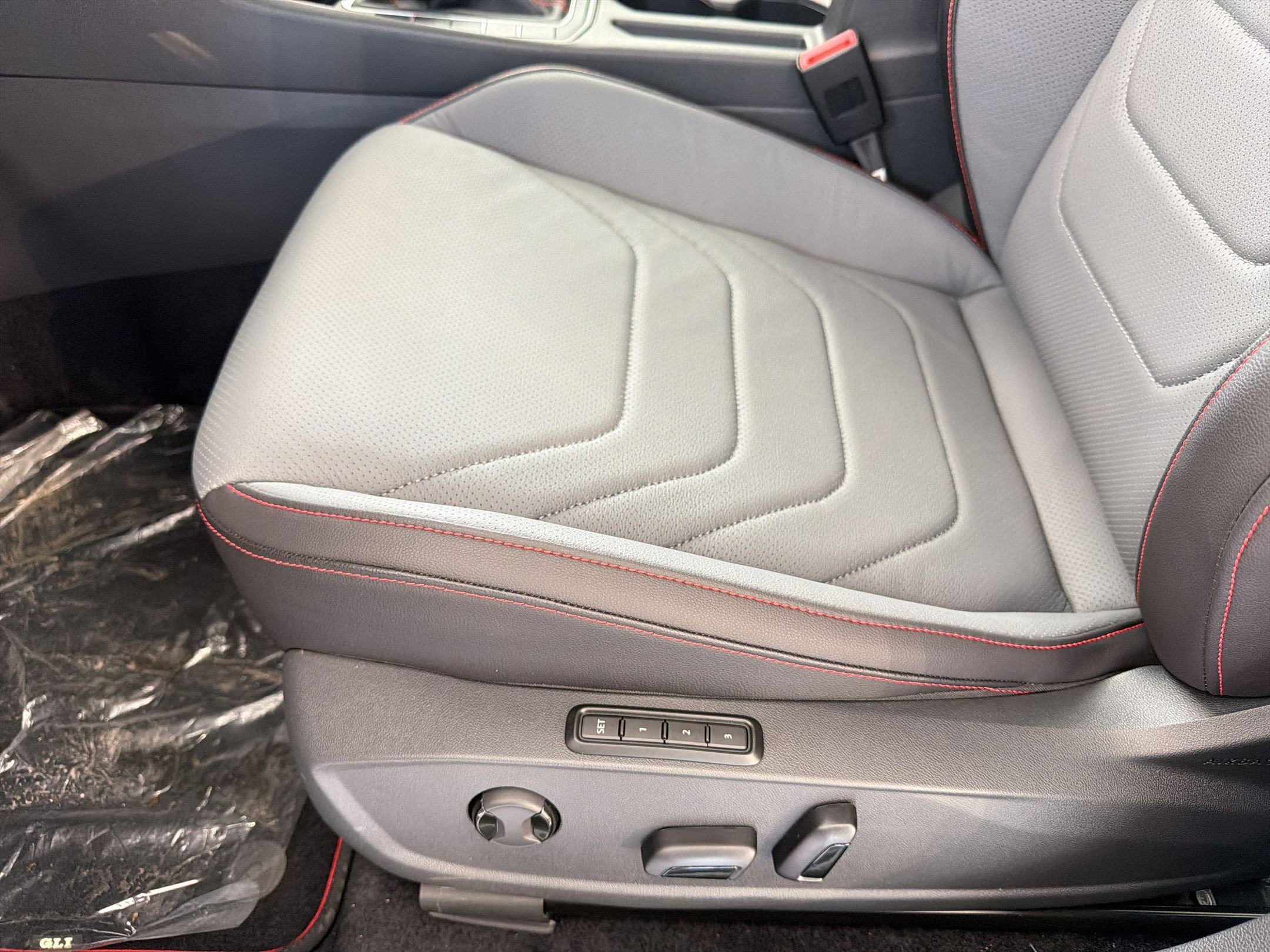 New 2026 Volkswagen Jetta GLI Autobahn FWD image 14
