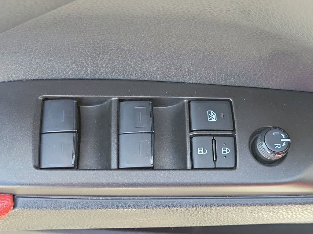 Used 2024 Toyota Camry SE image 22