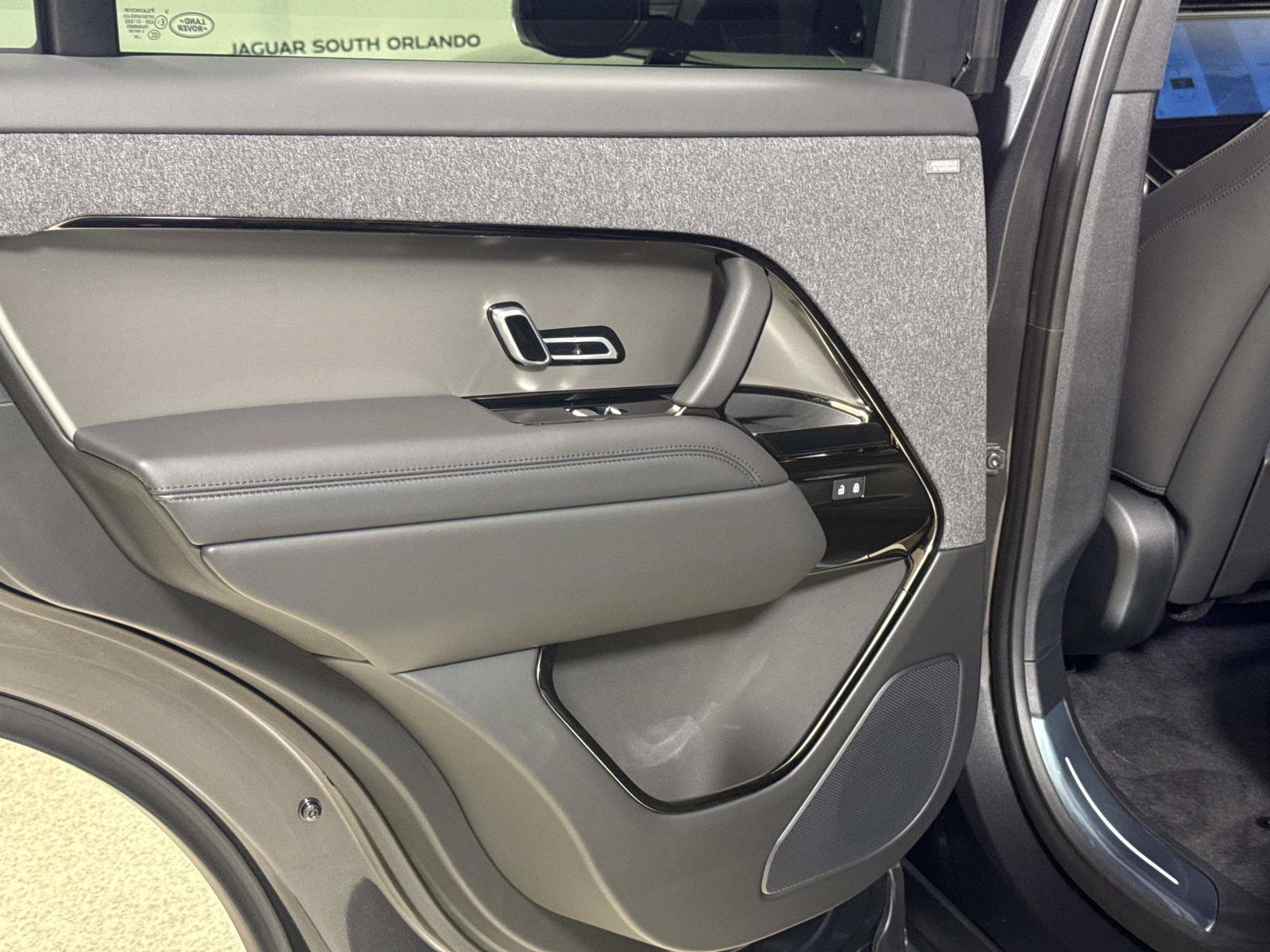 New 2026 Land Rover Range Rover Sport SE AWD/4WD image 13