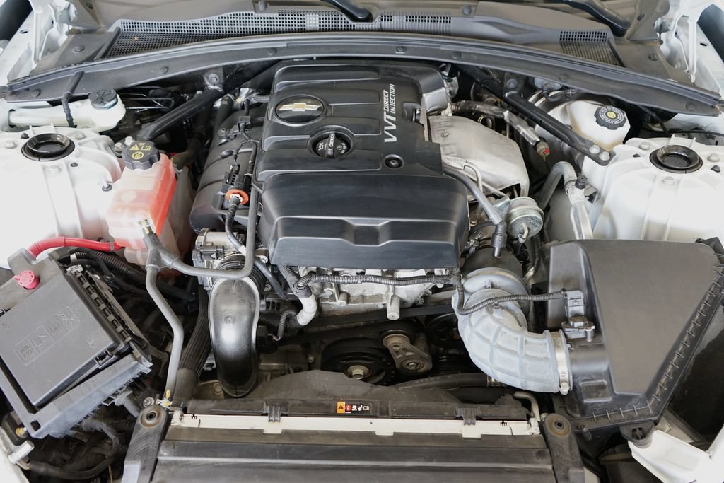 Used 2023 Chevrolet Camaro LT RWD image 45