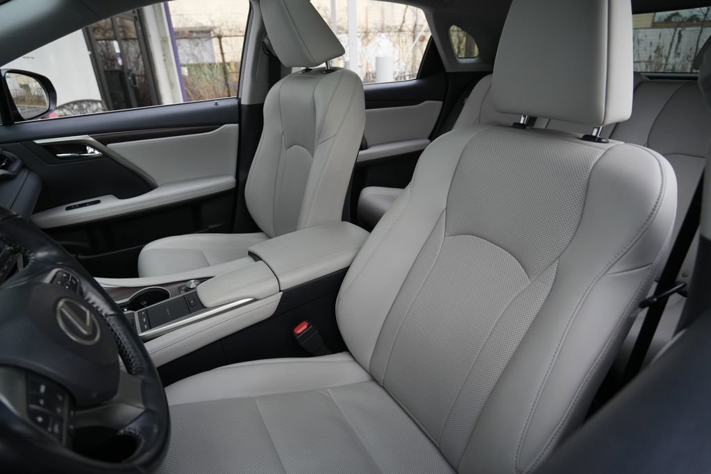 Used 2020 Lexus RX 350 AWD w/ Premium Package image 18