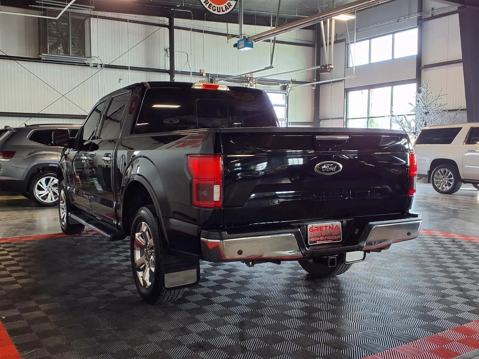 Used 2018 Ford F150 Lariat AWD/4WD image 4