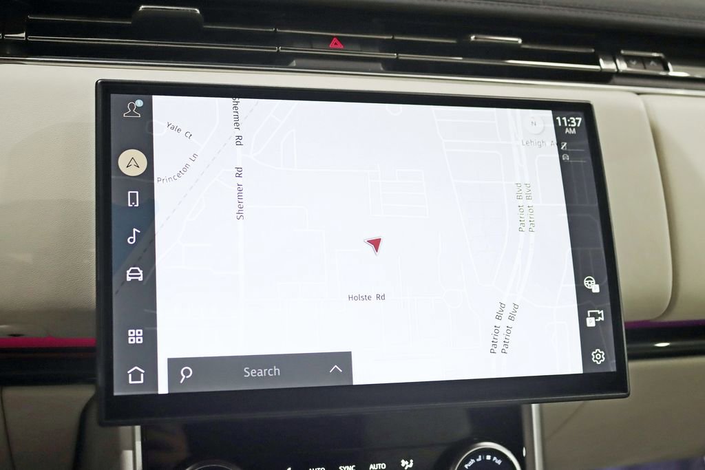 Used 2023 Land Rover Range Rover SE image 17