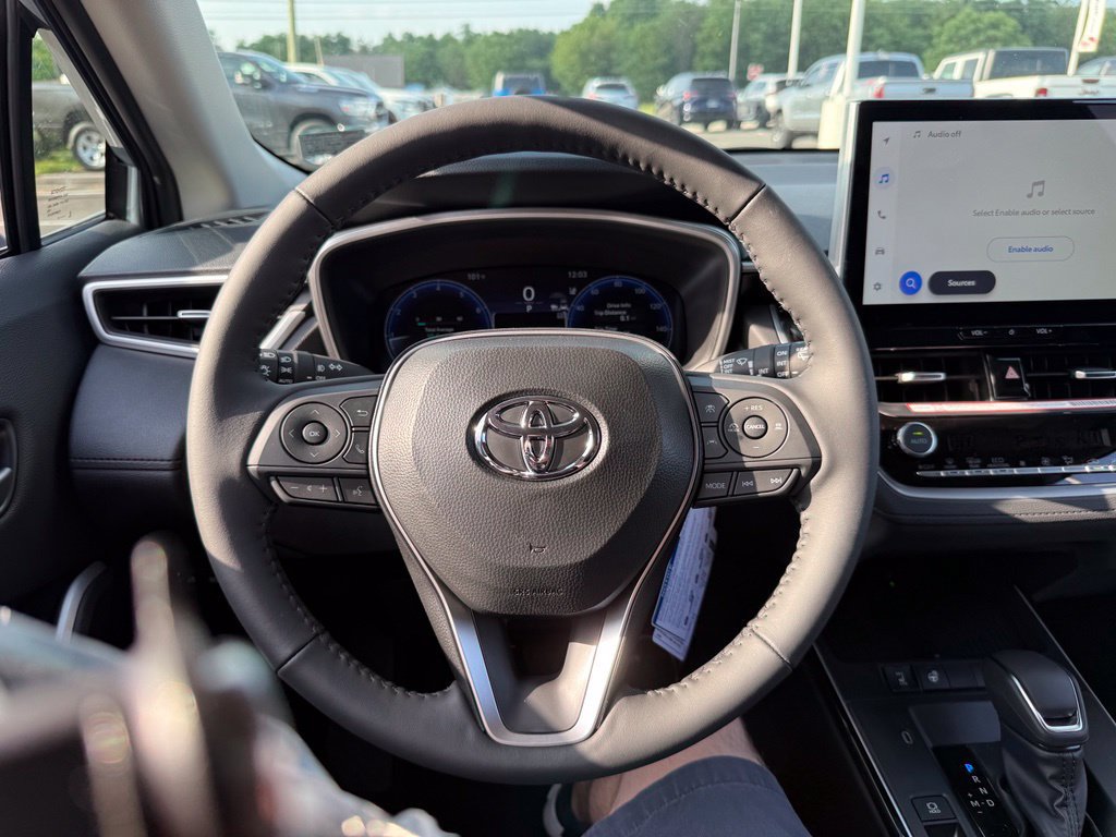Used 2026 Toyota Corolla Cross XLE w/ Convenience Package AWD/4WD image 9
